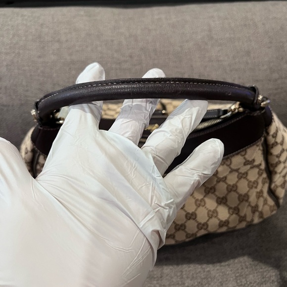 Authentic Gucci Abbey GG Monogram Shoulder Bag - Picture 4 of 16